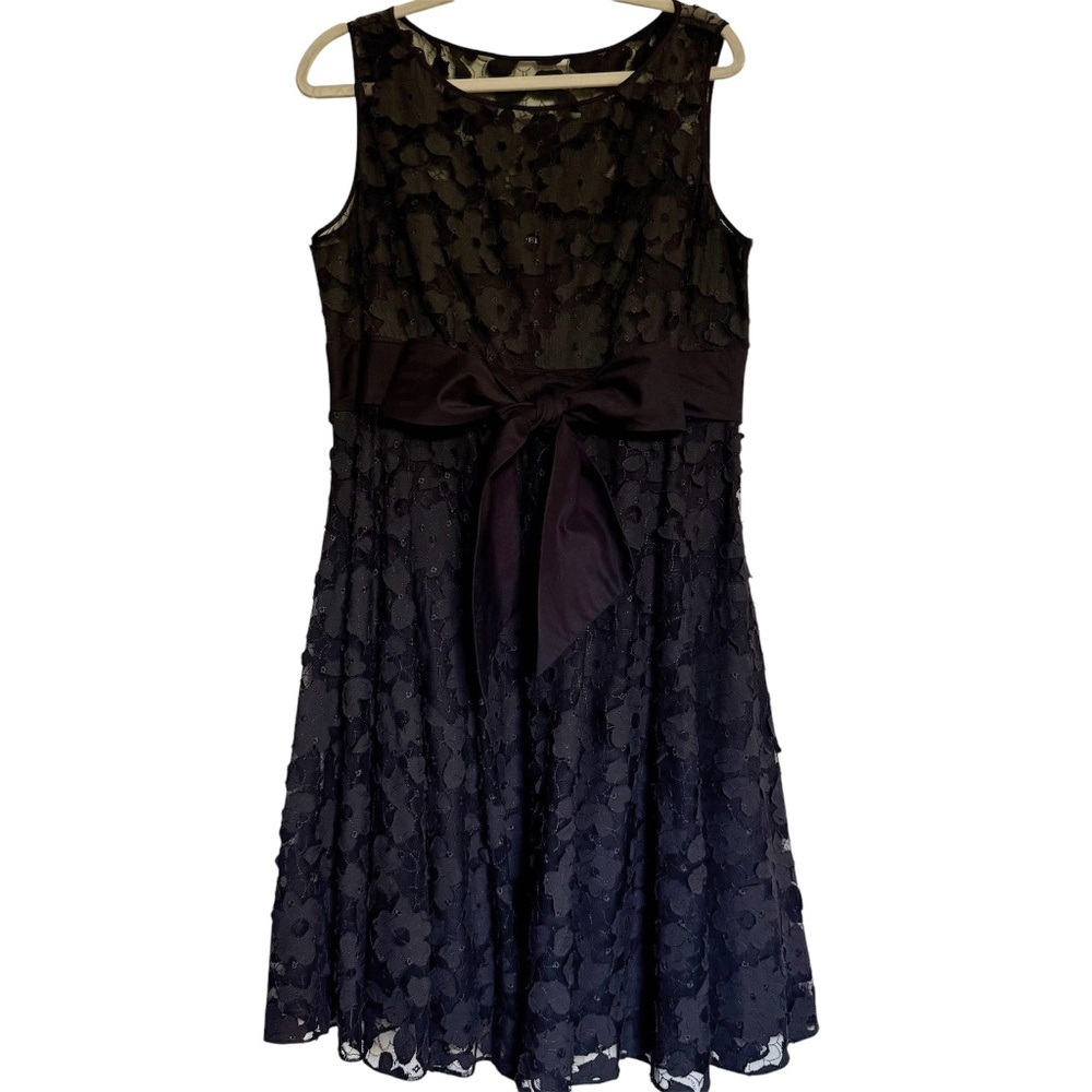 Adrianna Papell Black 3D Floral Appliqué A-line‎ Dress Sleeveless Size 16